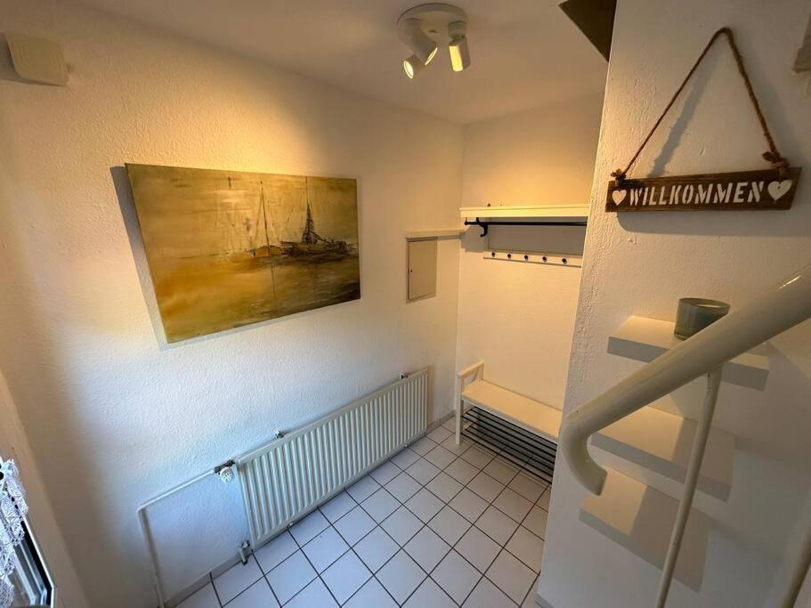 Ruhige, Kleine Ferienwohnung Шортенс Екстер'єр фото