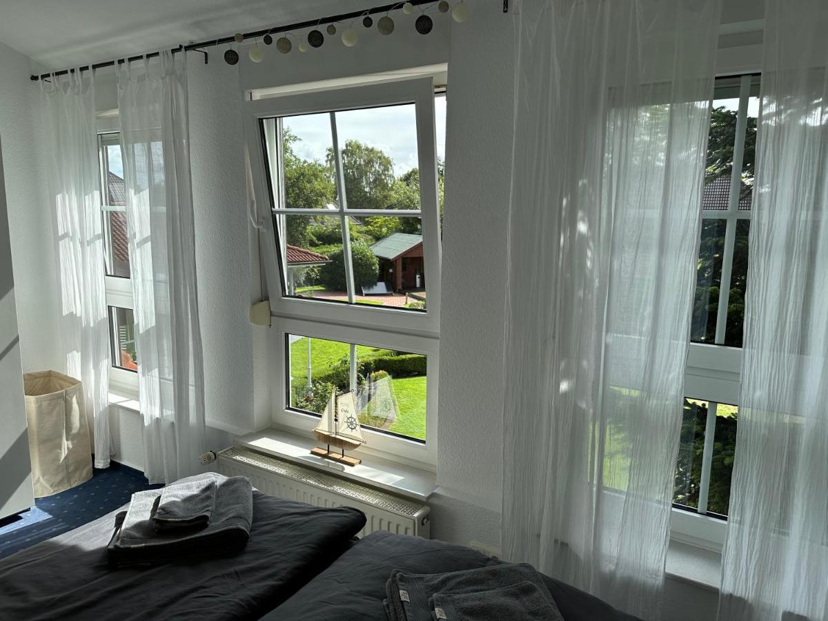 Ruhige, Kleine Ferienwohnung Шортенс Екстер'єр фото